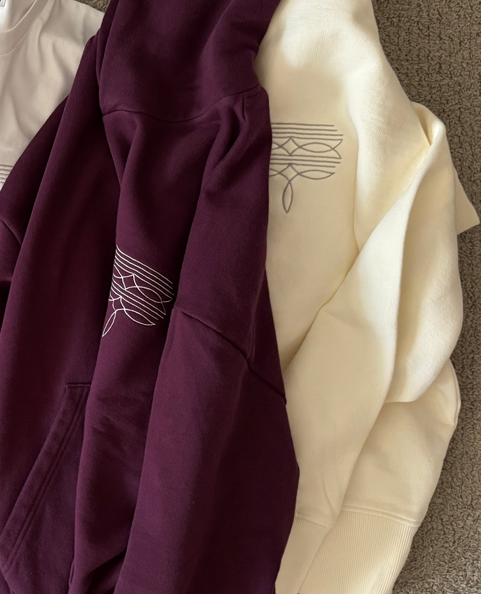 Hoodies & Crewnecks